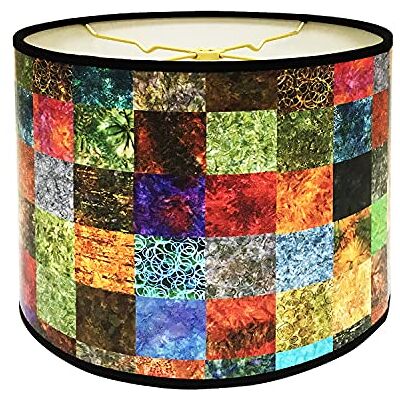 Royal Designs, Inc. Royal Designs 25 cm flerfärgad fyrkantig lappverk designer hård baksida lampskärm tillverkad i USA 10 x 10 x 7 (HBC-8008-10) Royal Designs, Inc. Royal Designs 25 cm flerfärgad fyrkantig lappverk designer hård baksida lampskärm tillverkad i USA 10 x 10 x 7 (HBC-8008-10)
