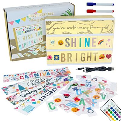 BONNYCO Cinema Light Box A4 Gold 16 Färger med 400 Bokstäver och Emojis, 10 Premiumkort, Fjärrkontroll, 2 Markörer. LED Light Up Box, Nyhetspresenter för Kvinnor, Julklappar för Tjejer BONNYCO Cinema Light Box A4 Gold 16 Färger med 400 Bokstäver och Emojis, 10 Premiumkort, Fjärrkontroll, 2 Markörer. LED Light Up Box, Nyhetspresenter för Kvinnor, Julklappar för Tjejer