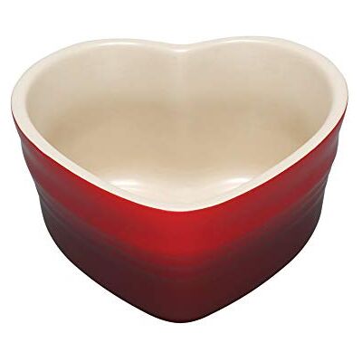 Le Creuset Hjärtform, perfekt för servering, 300 ml, stengods, körsbärsröd Le Creuset Hjärtform, perfekt för servering, 300 ml, stengods, körsbärsröd