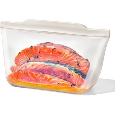 OXO Good Grips återanvändbar stående silikonpåse, 1,8 L, Havrebeige Sömlös livsmedelsgodkänd silikon, läckagesäker, dammtålig yta, tål mikrovågsugn och diskmaskin OXO Good Grips återanvändbar stående silikonpåse, 1,8 L, Havrebeige Sömlös livsmedelsgodkänd silikon, läckagesäker, dammtålig yta, tål mikrovågsugn och diskmaskin