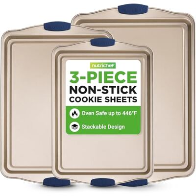 Nutrichef Non-stick Bakpanna Set Kolstål Bakarredskap med Blå Silikonhandtag, Jämn Värmefördelning, Hållbara och Tillförlitliga 3-Pack Kakformar i Små, Medel och Stora Storlekar (Guld) Nutrichef Non-stick Bakpanna Set Kolstål Bakarredskap med Blå Silikonhandtag, Jämn Värmefördelning, Hållbara och Tillförlitliga 3-Pack Kakformar i Små, Medel och Stora Storlekar (Guld)