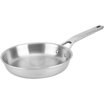 Florina Stekpanna i rostfritt stål LUCIDA 20 CM 3 lager Aluminiumkärna Ugnssäker Ergonomiskt handtag Spegelblank yta Passar alla spisar Florina Stekpanna i rostfritt stål LUCIDA 20 CM 3 lager Aluminiumkärna Ugnssäker Ergonomiskt handtag Spegelblank yta Passar alla spisar