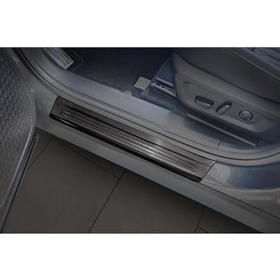 Avisa Svart rostfritt stål dörrskydd kompatibel med Mitsubishi Outlander IV 2025- "Lines" 4 delar Avisa Svart rostfritt stål dörrskydd kompatibel med Mitsubishi Outlander IV 2025- "Lines" 4 delar