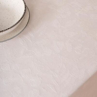 BL BELUM BELUM Jacquard fläckbeständig bordsduk storlek 100 x 80 cm fläckbeständig bordsduk extra mjuk färg vit vävd duk 70% bomull 30% polyester modell 32010D2 BL BELUM BELUM Jacquard fläckbeständig bordsduk storlek 100 x 80 cm fläckbeständig bordsduk extra mjuk färg vit vävd duk 70% bomull 30% polyester modell 32010D2
