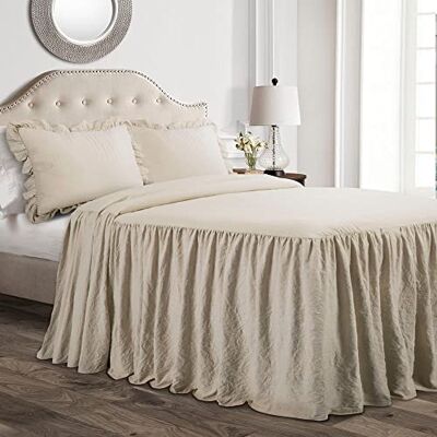 Lush Decor Överkast-set med volang och kappa – 2-delat lyxigt set i lantlig stil – eleganta volangdetaljer – tidlös stil – mjuka lätta lakan – Twin Size, beige (Neutral) Lush Decor Överkast-set med volang och kappa – 2-delat lyxigt set i lantlig stil – eleganta volangdetaljer – tidlös stil – mjuka lätta lakan – Twin Size, beige (Neutral)