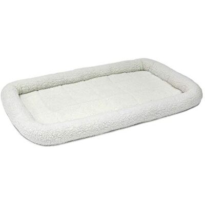 MidWest Homes for Pets MidWest Homes for husdjur modell 40248 husdjurssäng för hund, 122 cm lång, fleece, bekväm stoppning, lämplig för 122 cm lång hundlåda, lättskött, maskintvättbar och lämplig för torktumling, vit MidWest Homes for Pets MidWest Homes for husdjur modell 40248 husdjurssäng för hund, 122 cm lång, fleece, bekväm stoppning, lämplig för 122 cm lång hundlåda, lättskött, maskintvättbar och lämplig för torktumling, vit