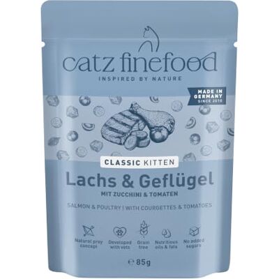 Catz finefood Kitten nr. 5 lax och fjäderfä kattmat våt – finkost kattunge våtfoder för unga katter utan spannmål och socker med hög kötthalt (16 x 85 g påse) Catz finefood Kitten nr. 5 lax och fjäderfä kattmat våt – finkost kattunge våtfoder för unga katter utan spannmål och socker med hög kötthalt (16 x 85 g påse)