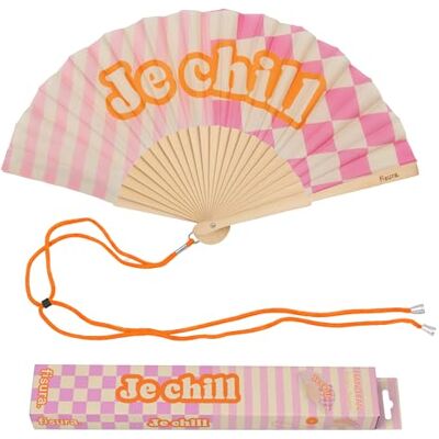 FISURA – Original fläkt med meddelande "Je Chill" modern och färgglad träfläkt rosa handfläkt medföljande hängare rolig presentidé 42,5 x 23 cm FISURA – Original fläkt med meddelande "Je Chill" modern och färgglad träfläkt rosa handfläkt medföljande hängare rolig presentidé 42,5 x 23 cm
