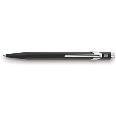 Caran d'Ache svart kulspetspenna Metal-X med tryckmekanism – typsnitt blå – polerad tryckknapp, 1 st (1-pack) Caran d'Ache svart kulspetspenna Metal-X med tryckmekanism – typsnitt blå – polerad tryckknapp, 1 st (1-pack)