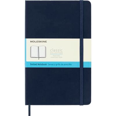 Moleskine Classic Anteckningsbok, hårt omslag, stor (12,7 x 20,3 cm) prickade sidor, safirblå, 240 sidor Moleskine Classic Anteckningsbok, hårt omslag, stor (12,7 x 20,3 cm) prickade sidor, safirblå, 240 sidor