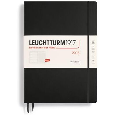 LEUCHTTURM1917 370730 veckokalender och anteckningsbok 2025, Master A4+ inbunden – 12-månaders planerare, linjerad – svart, engelsk LEUCHTTURM1917 370730 veckokalender och anteckningsbok 2025, Master A4+ inbunden – 12-månaders planerare, linjerad – svart, engelsk