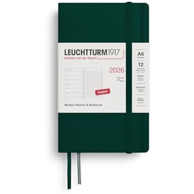 LEUCHTTURM1917 372697 Veckokalender och anteckningsbok ficka (A6) 2026, softcover, skogsgrön, engelsk LEUCHTTURM1917 372697 Veckokalender och anteckningsbok ficka (A6) 2026, softcover, skogsgrön, engelsk