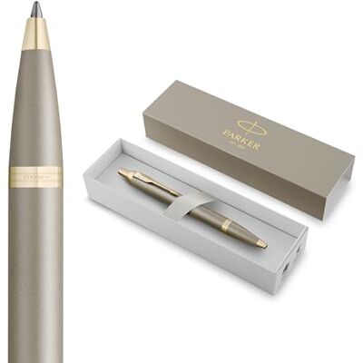 Parker IM Kulspetspenna Finishing Touch-kollektion Sandstensfinish Medium spets med blått bläckpatron Presentask Parker IM Kulspetspenna Finishing Touch-kollektion Sandstensfinish Medium spets med blått bläckpatron Presentask