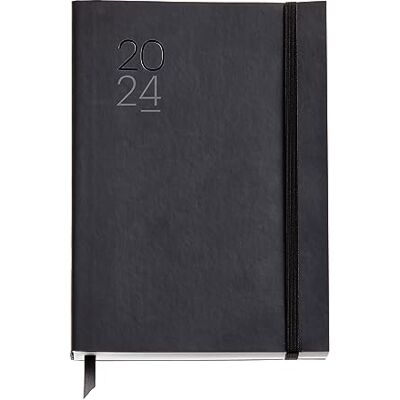Miquelrius Årlig agenda 2024, Dag sida, Plus storlek 155 x 213 mm (liknande A5), Flexibelt lock läder sytt, katalanska, engelska och portugisiska, Svart Miquelrius Årlig agenda 2024, Dag sida, Plus storlek 155 x 213 mm (liknande A5), Flexibelt lock läder sytt, katalanska, engelska och portugisiska, Svart