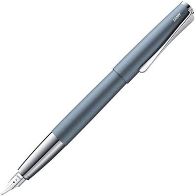 Lamy 1234854 Studio Reservoarpenna 66 – tidlös reservoarpenna i glacier av rostfritt stål och propellerformad klämma – fjäderstyrka F Lamy 1234854 Studio Reservoarpenna 66 – tidlös reservoarpenna i glacier av rostfritt stål och propellerformad klämma – fjäderstyrka F