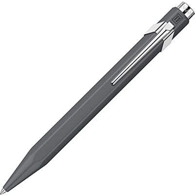 Caran d'Ache Kulspetspenna 849 Popline med fodral grå lackerad linjebredd: M, skriftfärg: blå, längd: 12,5 cm, 0846,595 Caran d'Ache Kulspetspenna 849 Popline med fodral grå lackerad linjebredd: M, skriftfärg: blå, längd: 12,5 cm, 0846,595