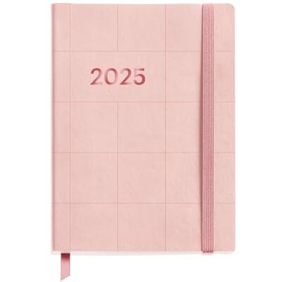 Miquelrius Agenda 2025, årlig dagbok 122 x 168 mm, veckovisningskalender, flexibelt omslag liknande insytt läder, papper 80 g/m², spanska, engelska och portugisiska Miquelrius Agenda 2025, årlig dagbok 122 x 168 mm, veckovisningskalender, flexibelt omslag liknande insytt läder, papper 80 g/m², spanska, engelska och portugisiska