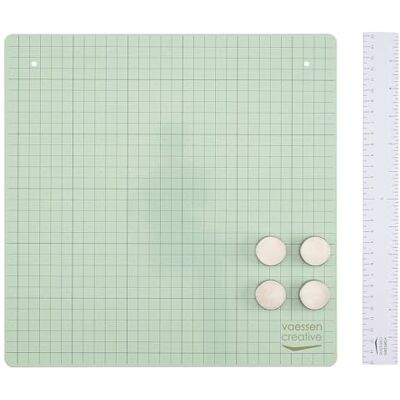 Creative 12 x 12 (12 x 12 tum) mintmetall hobbymatta med linjal och magneter – för korttillverkning, pappershantverk, målning, stämpling, prägling, schabloner och scrapbooking, 30,5 x 30,5 cm Creative 12 x 12 (12 x 12 tum) mintmetall hobbymatta med linjal och magneter – för korttillverkning, pappershantverk, målning, stämpling, prägling, schabloner och scrapbooking, 30,5 x 30,5 cm