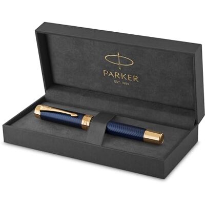 Parker Duofold Centennial reservoarpenna Prestige Blue Chevron Medium Solid Guldspets Svart bläck och omvandlare Premium presentförpackning Parker Duofold Centennial reservoarpenna Prestige Blue Chevron Medium Solid Guldspets Svart bläck och omvandlare Premium presentförpackning