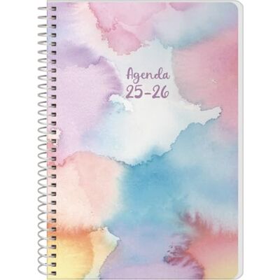 Q Kalon Skolkalender 2025 2026 Dag per sida, Storlek A5 (15x21 cm), Spanska och Engelska, September till Juni, Spiralbindning, Mjukt omslag med plastskydd Stain Q Kalon Skolkalender 2025 2026 Dag per sida, Storlek A5 (15x21 cm), Spanska och Engelska, September till Juni, Spiralbindning, Mjukt omslag med plastskydd Stain