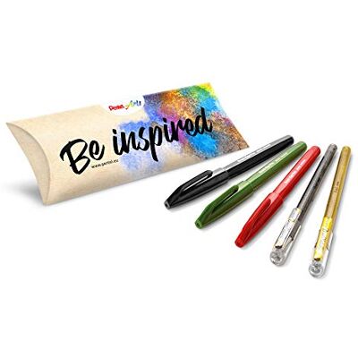 Pentel Arts 5-delad julpaket – 3 x svart/röd/olivgröna penselpennor, 2 x metalliskt gelbläck kulspetspennor – guld/silver Pentel Arts 5-delad julpaket – 3 x svart/röd/olivgröna penselpennor, 2 x metalliskt gelbläck kulspetspennor – guld/silver