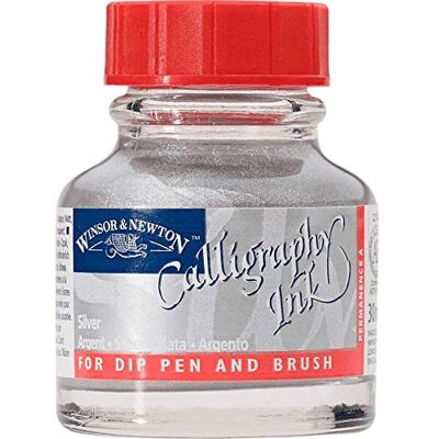 Winsor & Newton 1110617 kalligrafibläck, ogenomskinlig (för reservoarpennor eller fjäderpennor, kan blandas med varandra, ljusäkta) 30 ml flaska – metalliskt silver Winsor & Newton 1110617 kalligrafibläck, ogenomskinlig (för reservoarpennor eller fjäderpennor, kan blandas med varandra, ljusäkta) 30 ml flaska – metalliskt silver