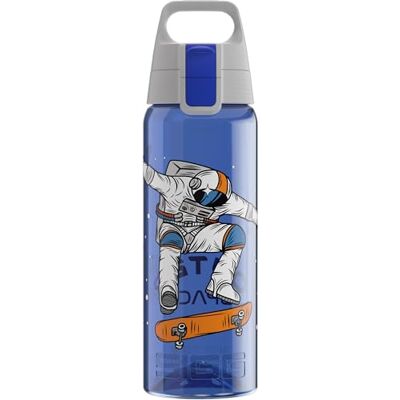 Sigg – Tritan vattenflaska – Total Color ONE Ollie – lämplig för kolsyrade drycker – diskmaskinssäker – läckagesäker – lätt – BPA-fri – blå – 1 l Sigg – Tritan vattenflaska – Total Color ONE Ollie – lämplig för kolsyrade drycker – diskmaskinssäker – läckagesäker – lätt – BPA-fri – blå – 1 l