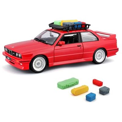 Bburago BMW M3 E30 inkl. takbox – modellbil 1:24 Die-Cast originaltrogen samlarbil, leksaksbil med rörliga dörrar, från 3+ (18–23014) Bburago BMW M3 E30 inkl. takbox – modellbil 1:24 Die-Cast originaltrogen samlarbil, leksaksbil med rörliga dörrar, från 3+ (18–23014)