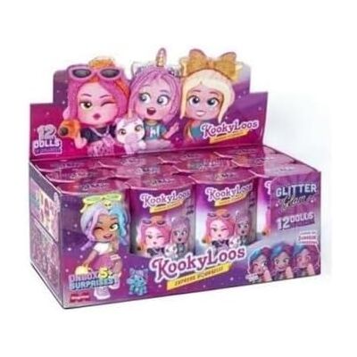 KOOKYLOOS Glitter Glam Series Komplett samling av 12 . Överraskningsdocka samlarobjekt med modeaccessoarer, kläder, skor och leksaker med 3 roliga uttryck. 12 dockor ingår KOOKYLOOS Glitter Glam Series Komplett samling av 12 . Överraskningsdocka samlarobjekt med modeaccessoarer, kläder, skor och leksaker med 3 roliga uttryck. 12 dockor ingår