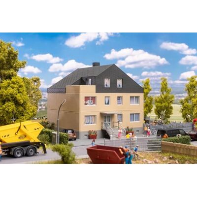 Faller 130755 – flerfamiljshus – spårvidd H0 Faller 130755 – flerfamiljshus – spårvidd H0