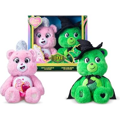 Care Bears Basic Fun x Wicked Plysch 22 cm – 2-pack begränsad upplaga – Good Luck Bear som Elphaba & Love-a-lot Bear som Glinda – Teater-crossover plysch för barn och fans Care Bears Basic Fun x Wicked Plysch 22 cm – 2-pack begränsad upplaga – Good Luck Bear som Elphaba & Love-a-lot Bear som Glinda – Teater-crossover plysch för barn och fans