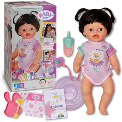 Baby Born Amy – 36 cm stor docka – babydocka med 7 funktioner för småbarn från 1 år – Fungerar utan batterier – Inkl. tillbehör och sparkbyxor Baby Born Amy – 36 cm stor docka – babydocka med 7 funktioner för småbarn från 1 år – Fungerar utan batterier – Inkl. tillbehör och sparkbyxor