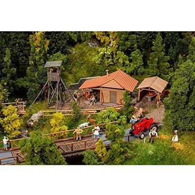 Faller FA130637 jaktstuga med hög sits, flerfärgad Faller FA130637 jaktstuga med hög sits, flerfärgad