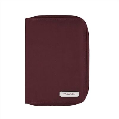 Travelon RFID-blockerande passplånbok med dragkedja och passfack, 4.5”W x 6”H x 0.75”D Travelon RFID-blockerande passplånbok med dragkedja och passfack, 4.5”W x 6”H x 0.75”D