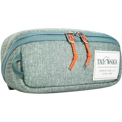 Tatonka Necessär fyrkantig påse med dragkedja S (1 l) – hopfällbar tvättväska med 2 nätfickor med dragkedja PFC/PFAS-fri – 8 x 19 x 7 cm, Sage grön, 8 x 19 x 7 cm, Vikbar tvättpåse Tatonka Necessär fyrkantig påse med dragkedja S (1 l) – hopfällbar tvättväska med 2 nätfickor med dragkedja PFC/PFAS-fri – 8 x 19 x 7 cm, Sage grön, 8 x 19 x 7 cm, Vikbar tvättpåse