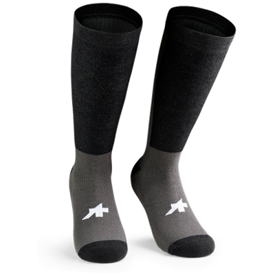 Assos Tactica vinter T5 cykelstrumpor med merinoull svart Assos Tactica vinter T5 cykelstrumpor med merinoull svart