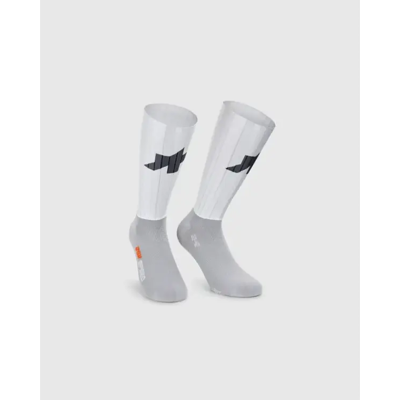 Assos RSR Speed S11 vita/grå sockor - 36-38 Assos RSR Speed S11 vita/grå sockor - 36-38