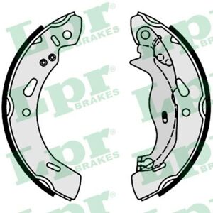 Ford bromsbackar set - Modell 01004 - Passar för Fiesta och Ka+ Ford bromsbackar set - Modell 01004 - Passar för Fiesta och Ka+