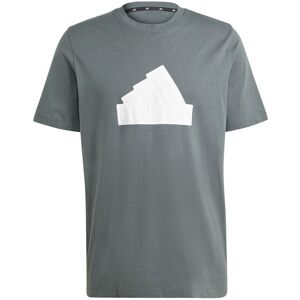 T-shirts med korta ärmar adidas Fi Bos Reg T EU S,EU M,EU L,EU XL Herr T-shirts med korta ärmar adidas Fi Bos Reg T EU S,EU M,EU L,EU XL Herr