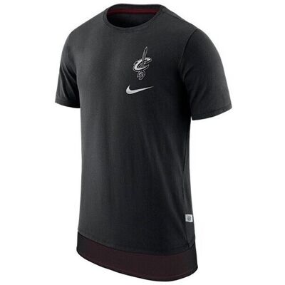 T-shirts med korta ärmar Nike Nba Cleveland Cavaliers EU XL Herr T-shirts med korta ärmar Nike Nba Cleveland Cavaliers EU XL Herr