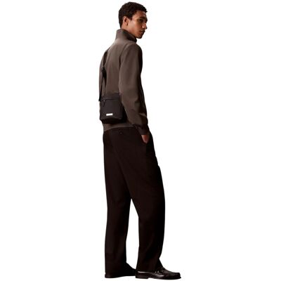 Axelremsväskor Calvin Klein Jeans CLEAN REPORTER LV04D3376G One size Herr Axelremsväskor Calvin Klein Jeans CLEAN REPORTER LV04D3376G One size Herr