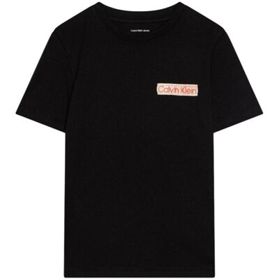 T-shirts med korta ärmar Calvin Klein Jeans IB0IB02451BEH 4 år,6 år,8 år,10 år,16 år Pojkar T-shirts med korta ärmar Calvin Klein Jeans IB0IB02451BEH 4 år,6 år,8 år,10 år,16 år Pojkar