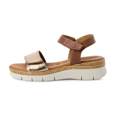 Sandaler med klack Tamaris 28220-44 37,38,40 Sandaler med klack Tamaris 28220-44 37,38,40