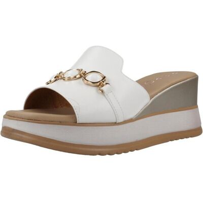Sandaler med klack Repo 21132r 37,38,39,40,41 Sandaler med klack Repo 21132r 37,38,39,40,41