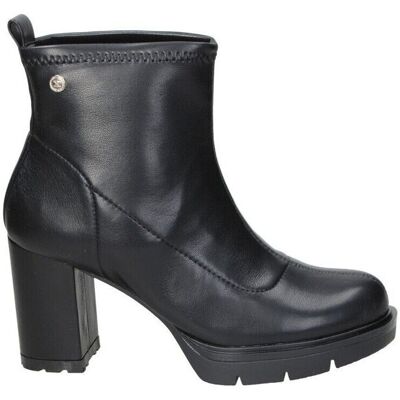 Stövlar med klack Xti 114360 36,38,39,40,41 Stövlar med klack Xti 114360 36,38,39,40,41