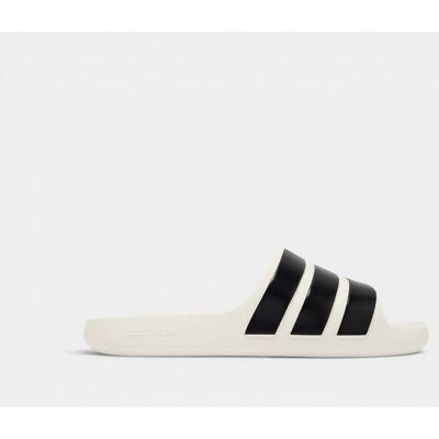 Flipflops adidas Adilette Flow 42,39 1/3,40 2/3,43 1/3,47 1/3,48 2/3 Herr Flipflops adidas Adilette Flow 42,39 1/3,40 2/3,43 1/3,47 1/3,48 2/3 Herr