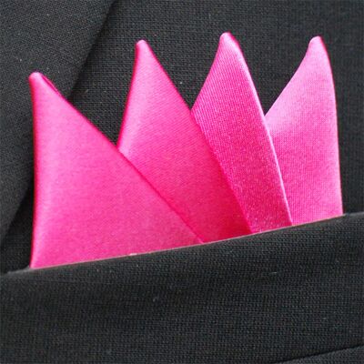 Slipskungen Färdigvikt bröstnäsduk Fyrspets Cerise Slipskungen Färdigvikt bröstnäsduk Fyrspets Cerise