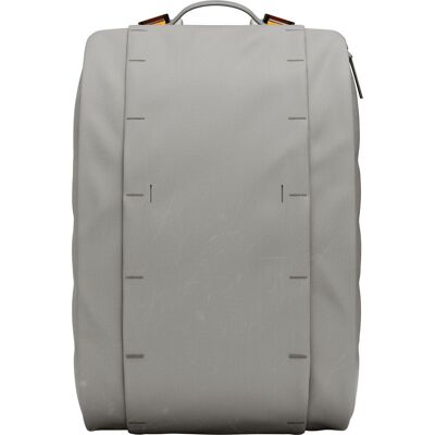 Db Hugger Base, 15L, Ryggsäck, Sand Grey 15L Db Hugger Base, 15L, Ryggsäck, Sand Grey 15L