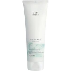 Wella Professionals NutriCurls Rengörande Balsam - Vågor & Lockar - 250ml Wella Professionals NutriCurls Rengörande Balsam - Vågor & Lockar - 250ml