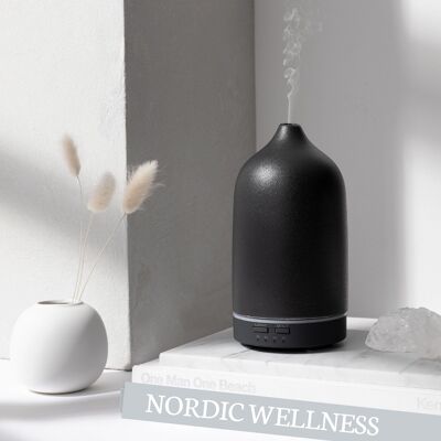 NORDIC WELLNESS - Keramisk aroma diffuser - Black NORDIC WELLNESS - Keramisk aroma diffuser - Black
